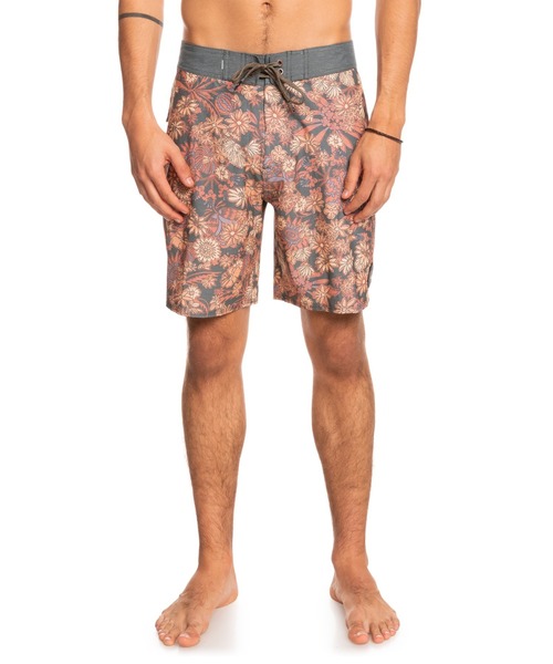 Quiksilver（クイックシルバー）の「HEMPSTRETCH 69 18/クイックシルバーボードショーツ ・サーフトランクス(水着)（水着・メンズ・ブラック/ホワイト系その他/ブラウン/ホワイト・30inch/31inch/34inch/29inch/36inch/32inch/28inch）」の21枚目の写真