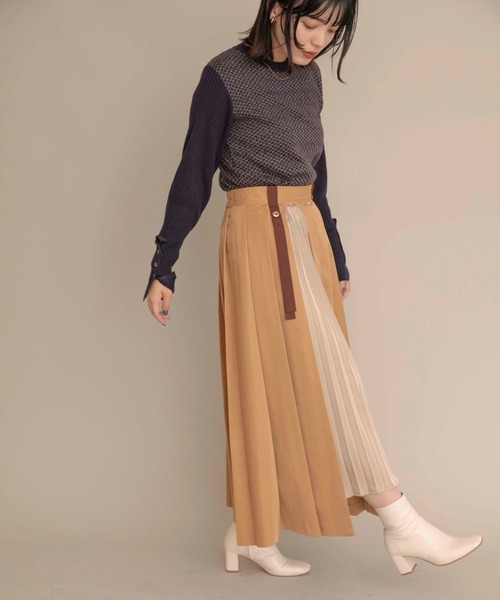 Eimee Law（エイミーロウ）の「タックプリーツデザインスカート（スカート・レディース・カーキ/オレンジ系/ブラック・38）」の7枚目の写真