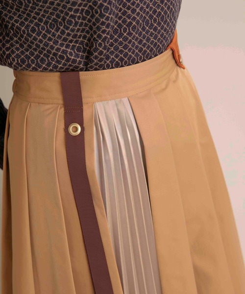 Eimee Law（エイミーロウ）の「タックプリーツデザインスカート（スカート・レディース・カーキ/オレンジ系/ブラック・38）」の17枚目の写真