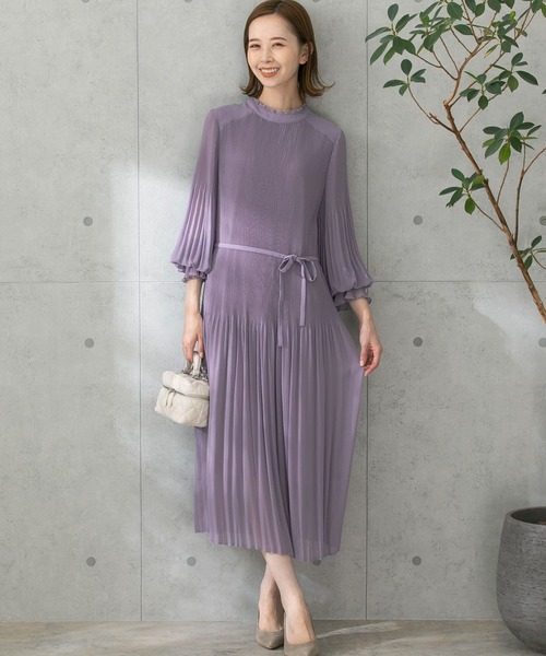 URBAN RESEARCH ROSSO WOMEN(アーバンリサーチ ロッソ)の「ランダムプリーツワンピース(ワンピース・レディース・ブラック/パープル/ブルー・FREE)」の16枚目の写真