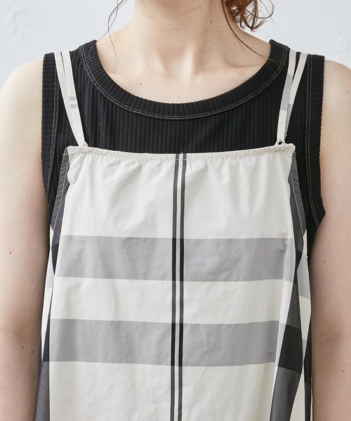 PUAL CE CIN(ピュアルセシン)の「【Du noir】WEB限定カラーあり/ダブルストラップ ビッグチェックキャミワンピース(ワンピース・レディース・ブラック系/ベージュ系/ネイビー×ホワイト/イエロー×グリーン・FREE)」の16枚目の写真