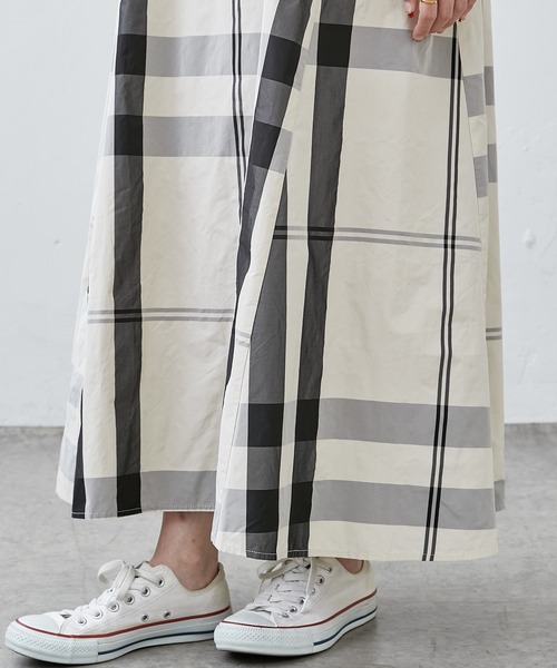 PUAL CE CIN(ピュアルセシン)の「【Du noir】WEB限定カラーあり/ダブルストラップ ビッグチェックキャミワンピース(ワンピース・レディース・ブラック系/ベージュ系/ネイビー×ホワイト/イエロー×グリーン・FREE)」の12枚目の写真