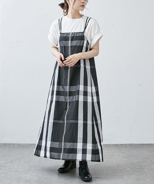 PUAL CE CIN(ピュアルセシン)の「【Du noir】WEB限定カラーあり/ダブルストラップ ビッグチェックキャミワンピース(ワンピース・レディース・ブラック系/ベージュ系/ネイビー×ホワイト/イエロー×グリーン・FREE)」の8枚目の写真