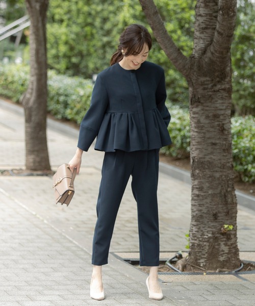 新品 タグ付 SONO NAVY Mum ソーノ ノーカラー　フレアジャケット Sono（ソーノ）の「【SONO/ソーノ】Mumダブルクロス ギャザー