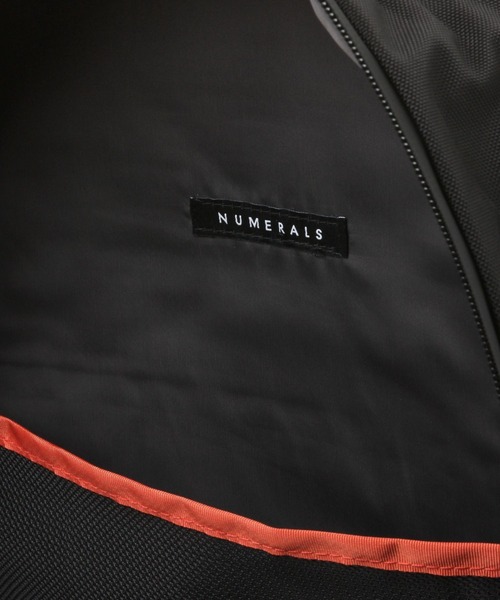 NUMERALS（ヌメラルズ）の「[NUMERALS]2ルームバックパック（バックパック/リュック・メンズ・ブラック・FREE）」の3枚目の写真