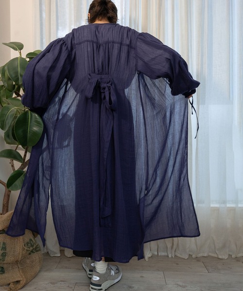 INTERPLAY（インタープレイ）の「【INTERPLAY x AYUMI】2WAY ボリュームスリーブ ワンピース（ワンピース・レディース・ホワイト/ライトブルー/ネイビー・FREE）」の10枚目の写真