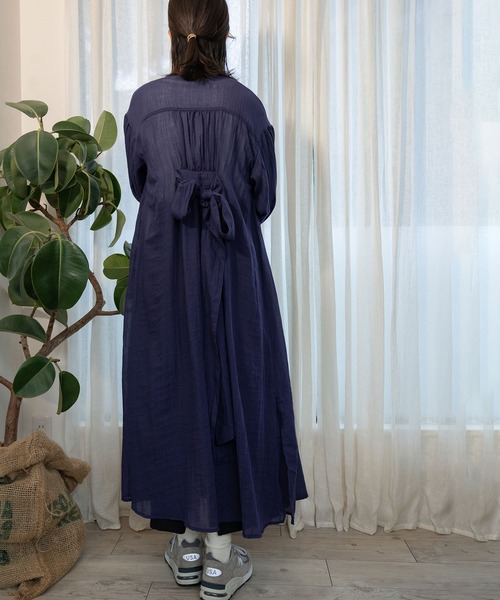 INTERPLAY（インタープレイ）の「【INTERPLAY x AYUMI】2WAY ボリュームスリーブ ワンピース（ワンピース・レディース・ホワイト/ライトブルー/ネイビー・FREE）」の19枚目の写真