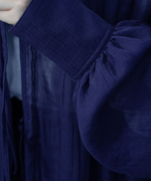 INTERPLAY（インタープレイ）の「【INTERPLAY x AYUMI】2WAY ボリュームスリーブ ワンピース（ワンピース・レディース・ホワイト/ライトブルー/ネイビー・FREE）」の4枚目の写真