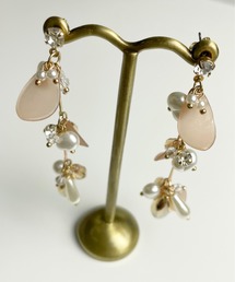StyleSea（スタイルシー）の「カットビーズ＆パール花びらピアス（ピアス（両耳用）・レディース）」
