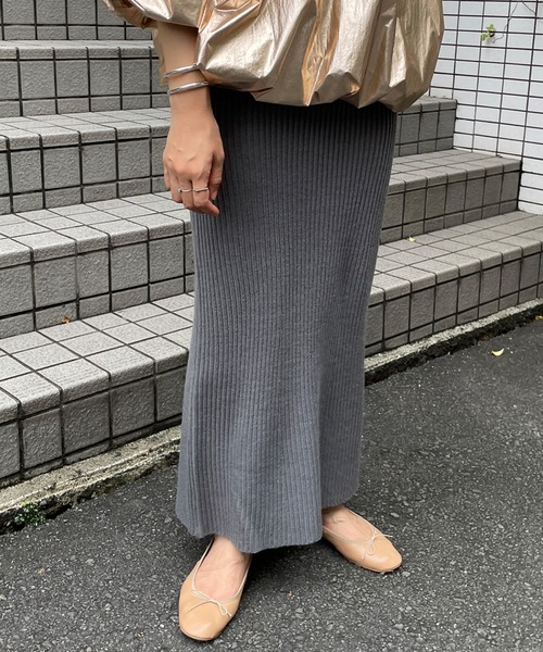 SHENERY（シーナリー）の「リブニットロングスカート（スカート・レディース・ブラック/グレー/アイボリー・FREE）」の21枚目の写真