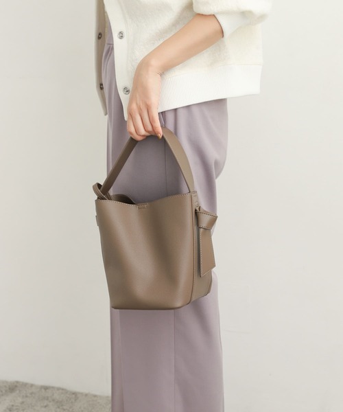 URBAN RESEARCH DOORS(アーバンリサーチドアーズ)の「ノットワンハンドルショルダーバッグ(ショルダーバッグ・レディース・ブラック/オリーブ/ベージュ系その他・-)」の8枚目の写真
