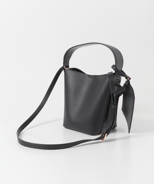 URBAN RESEARCH DOORS(アーバンリサーチドアーズ)の「ノットワンハンドルショルダーバッグ(ショルダーバッグ・レディース・ブラック/オリーブ/ベージュ系その他・-)」の7枚目の写真