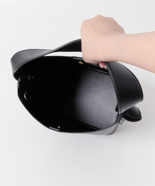 URBAN RESEARCH DOORS(アーバンリサーチドアーズ)の「ノットワンハンドルショルダーバッグ(ショルダーバッグ・レディース・ブラック/オリーブ/ベージュ系その他・-)」の13枚目の写真