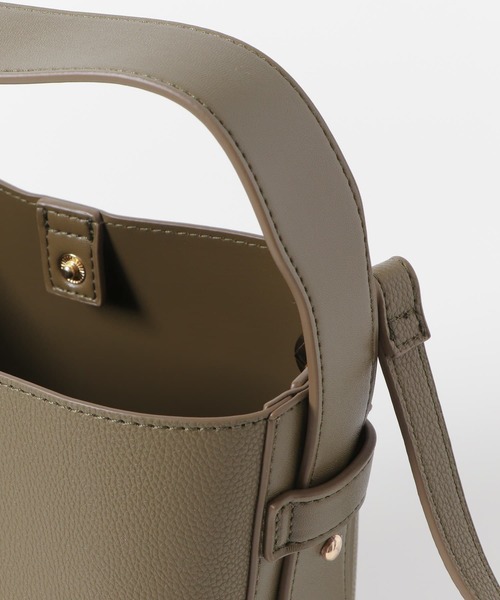 URBAN RESEARCH DOORS(アーバンリサーチドアーズ)の「ノットワンハンドルショルダーバッグ(ショルダーバッグ・レディース・ブラック/オリーブ/ベージュ系その他・-)」の10枚目の写真
