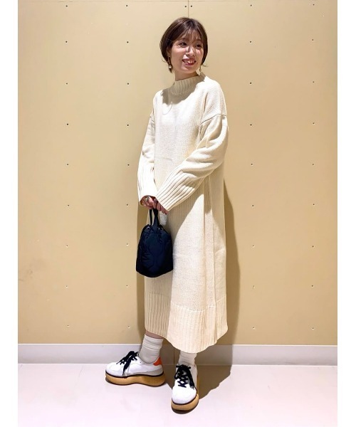 HONEYSUCKLE ROSE(ハニーサックルローズ)の「【HONEYSUCKLE ROSE】ハイネックニットワンピース(ワンピース・レディース・ブラック/オフホワイト/ベージュ・M/L)」の16枚目の写真