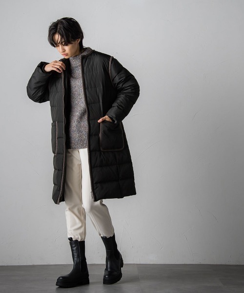 配色パイピングノーカラーダウンコート