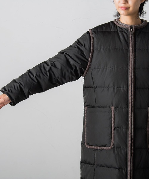 配色パイピングノーカラーダウンコート