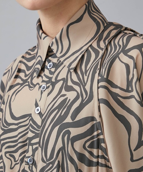 IHNN（イン）の「【IHNN/(イン)】《STUDIOUS別注》ヴァーグプリントウエストシャーリングロングドレス（シャツワンピース・レディース・ブルー/ブラウン・36/38）」の17枚目の写真