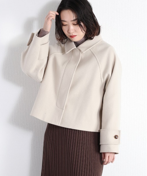 cepo（セポ）の「カットメルトンショートジャケット　＜追加生産分＞（ステンカラーコート・レディース・オフホワイト/グレー・M）」の2枚目の写真