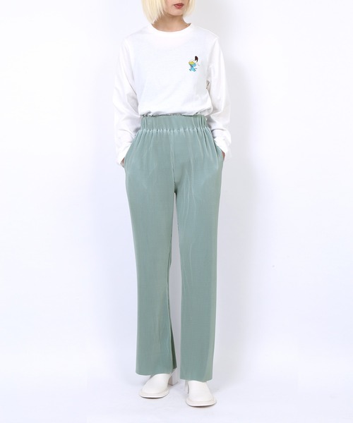 PUNYUS（プニュズ）の「ワンポイントロンＴ（Tシャツ/カットソー・レディース・ホワイト/ブラック・1/2/3/4）」の3枚目の写真