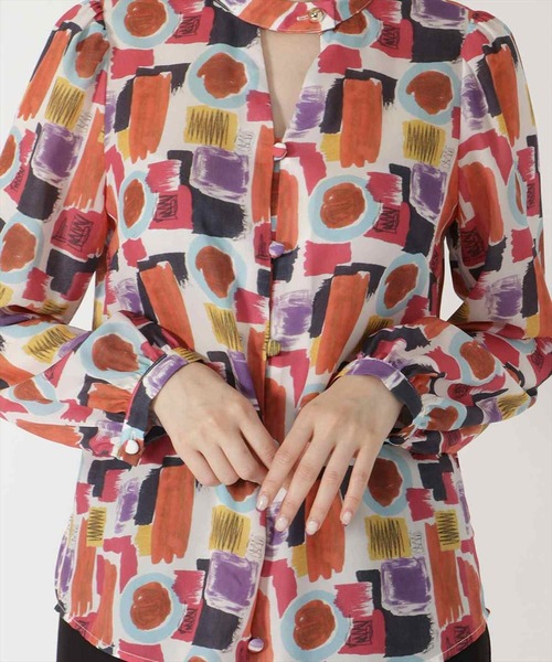 REDYAZEL（レディアゼル）の「カラフルペイントデコルテあきブラウス（シャツ/ブラウス・レディース・グリーン/ネイビー/オレンジ・SMALL/MEDIUM）」の12枚目の写真