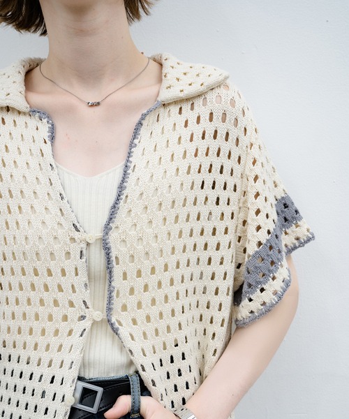 EKCOOKIES（イーケークッキーズ）の「【 EKCOOKIES 】透かし編みニットポロ｜抜け感のある開襟デザイントップス（シャツ/ブラウス・レディース・キナリ・S/M/L）」の15枚目の写真