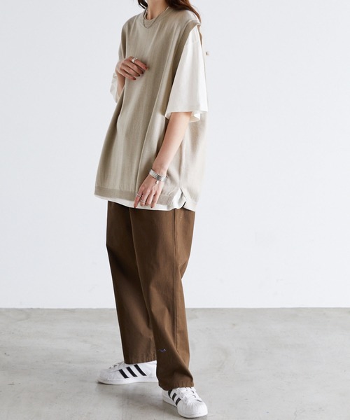 Anchor Smith（アンカー スミス）の「【レイヤード2点セット】アンサンブル ニットベスト＋ルーズベーシックTシャツ（ベスト・メンズ・ネイビー/チャコール/ブラック/グレイッシュベージュ/サックスブルー・M/L）」の12枚目の写真