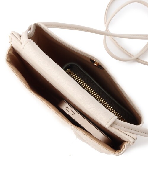 grove（グローブ）の「◆サンカクキルトマルチショルダー（ショルダーバッグ・レディース・アイボリー/ブラック/ライトグレー/レモンイエロー・00）」の19枚目の写真