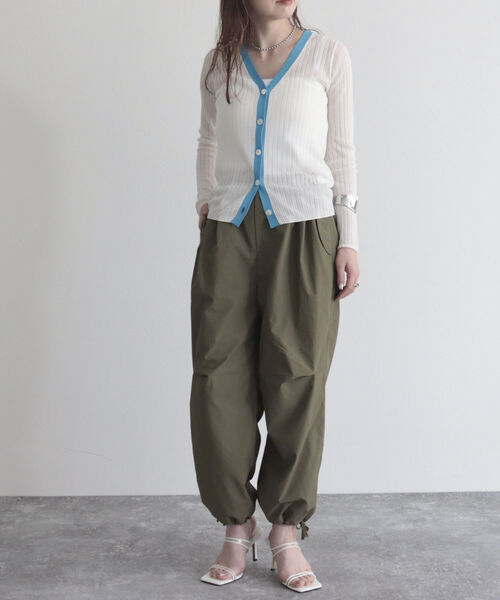 fredy emue（フレディエミュ）の「ワイドリブ配色シアーカーディガン（カーディガン/ボレロ・レディース・ネイビー/ライトグレー/オフホワイト・38）」の18枚目の写真