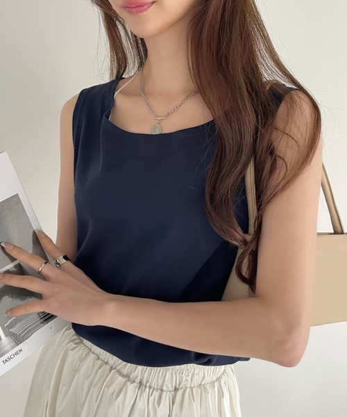 Ada.(エイダ)の「ノースリーブカットプルオーバー(Tシャツ/カットソー・レディース・チャコール/ナチュラル/ブラック/オフホワイト/グレー/ネイビー・S/M/L)」の6枚目の写真