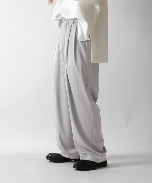 Confirm（コンファーム）の「【セットアップ対応】新色追加 ドレープとろみ リラックスイージー ワイドテーパードパンツ【Confirm】（その他パンツ・メンズ・ブラック/チャコールグレー/ミント/グレー系その他/ネイビー/ブラウン/グレー・L/M/XL）」の4枚目の写真