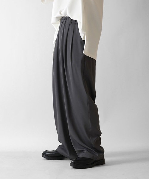 Confirm（コンファーム）の「【セットアップ対応】新色追加 ドレープとろみ リラックスイージー ワイドテーパードパンツ【Confirm】（その他パンツ・メンズ・ブラック/チャコールグレー/ミント/グレー系その他/ネイビー/ブラウン/グレー・L/M/XL）」の16枚目の写真