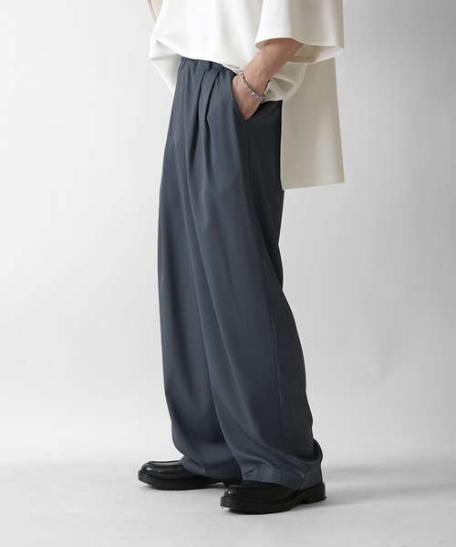 Confirm（コンファーム）の「【セットアップ対応】新色追加 ドレープとろみ リラックスイージー ワイドテーパードパンツ【Confirm】（その他パンツ・メンズ・ブラック/チャコールグレー/ミント/グレー系その他/ネイビー/ブラウン/グレー・L/M/XL）」の21枚目の写真