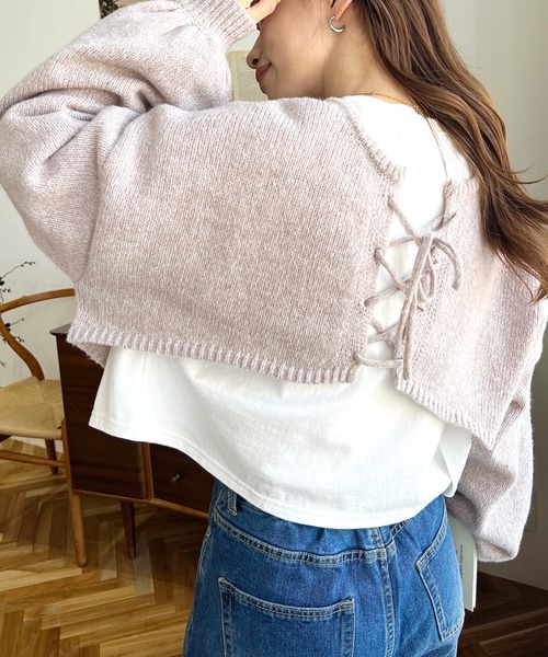 moment+（モーメントプラス）の「前後2WAY編み上げクロップド丈ニット