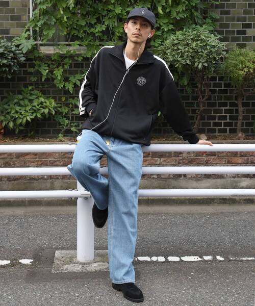 FFEIN(フェイン)の「【FFEIN/フェイン】オーバーサイズワンポイントトラックジャケット / ブロークコア スポーティ(ジャージ・メンズ・オフホワイト/ブラック/ブラウン/カーキ/ターコイズブルー/オレンジ/ホワイト/ベージュ・MEDIUM/LARGE/X-LARGE/SMALL)」の21枚目の写真