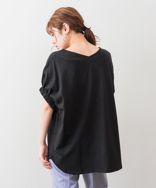 atONE(アットワン)の「atONE 2WAYゴムギャザースリーブカットソー(Tシャツ/カットソー・レディース・ホワイト/グレイッシュベージュ/ブラック/テラコッタ・M-L/4L~5L/LL~3L)」の15枚目の写真