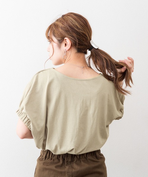 atONE(アットワン)の「atONE 2WAYゴムギャザースリーブカットソー(Tシャツ/カットソー・レディース・ホワイト/グレイッシュベージュ/ブラック/テラコッタ・M-L/4L~5L/LL~3L)」の8枚目の写真