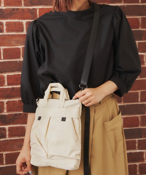 EDIT Gris（エディットグリ）の「2WAYポケットナイロンショルダーバッグ（ショルダーバッグ・レディース・ブラック/アイボリー・FREE）」の3枚目の写真