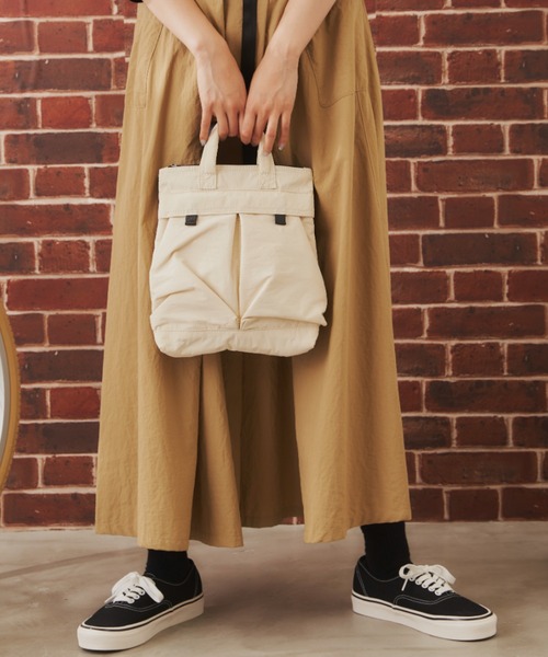 EDIT Gris（エディットグリ）の「2WAYポケットナイロンショルダーバッグ（ショルダーバッグ・レディース・ブラック/アイボリー・FREE）」の13枚目の写真