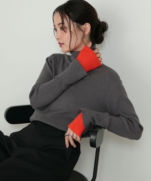 forksy.（フォルクシー）の「【forksy.】<エブリデイシリーズ>配色レイヤードニットタートルネックプルオーバー / 吸湿発熱（ニット/セーター・レディース・ブラック/ホワイト/グレー/チャコール/グレー系その他/ホワイト×ブラック/アイボリー/オフホワイト/グレー系/ブラック系・FREE）」の8枚目の写真