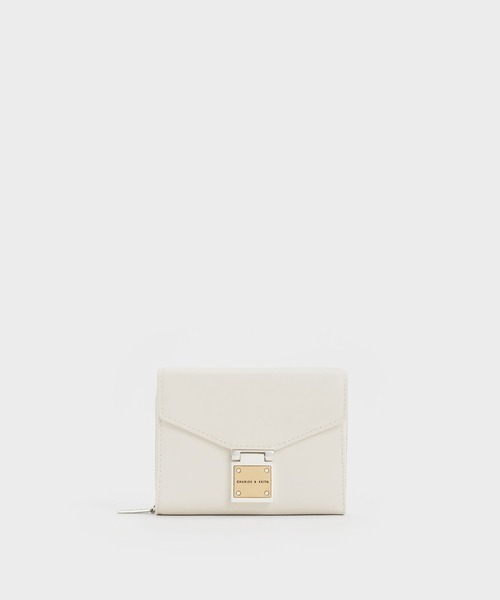CHARLES & KEITH（チャールズ & キース）の「Austenオースティンメタリックアクセントウォレット（財布・レディース・クリーム/スミクロ/ダークブラウン・XXS）」の3枚目の写真