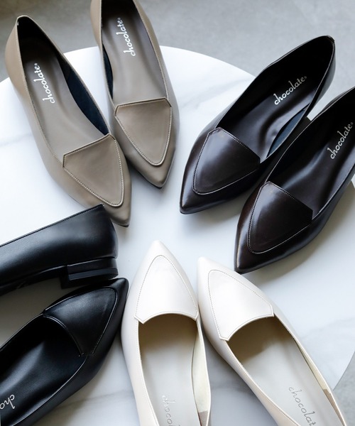 chocolates（チョコラテス）の「ポインテッドトゥ ローファーパンプス【日本製】（パンプス・レディース・ブラック/ブラウン/ホワイト/ベージュ・23.5cm/23cm/22cm/25cm/24cm/24.5cm/22.5cm）」の2枚目の写真