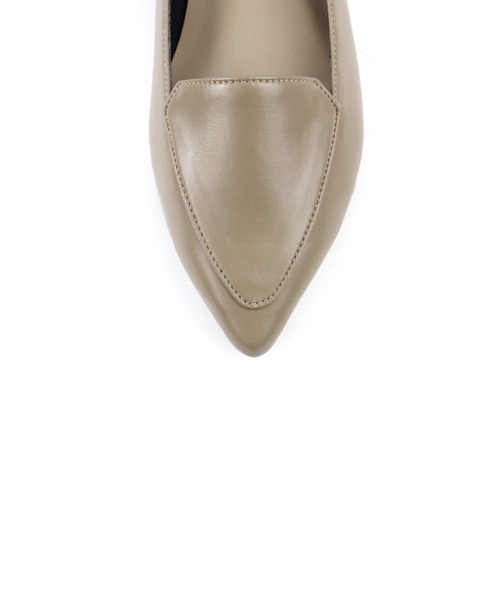 chocolates（チョコラテス）の「ポインテッドトゥ ローファーパンプス【日本製】（パンプス・レディース・ブラック/ブラウン/ホワイト/ベージュ・23.5cm/23cm/22cm/25cm/24cm/24.5cm/22.5cm）」の17枚目の写真