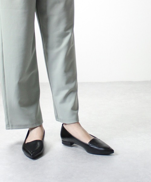 chocolates（チョコラテス）の「ポインテッドトゥ ローファーパンプス【日本製】（パンプス・レディース・ブラック/ブラウン/ホワイト/ベージュ・23.5cm/23cm/22cm/25cm/24cm/24.5cm/22.5cm）」の10枚目の写真