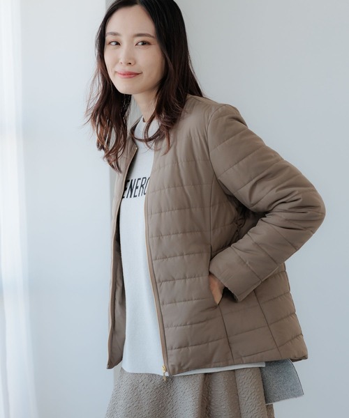 Elura(エルーラ)の「蓄熱スリムジャケット(その他アウター・レディース・オフホワイト/ブラウン系その他/ブラック/グレイッシュベージュ・MEDIUM/LARGE/X-LARGE)」の4枚目の写真