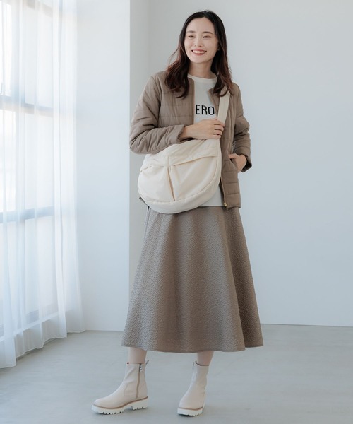 Elura(エルーラ)の「蓄熱スリムジャケット(その他アウター・レディース・オフホワイト/ブラウン系その他/ブラック/グレイッシュベージュ・MEDIUM/LARGE/X-LARGE)」の21枚目の写真