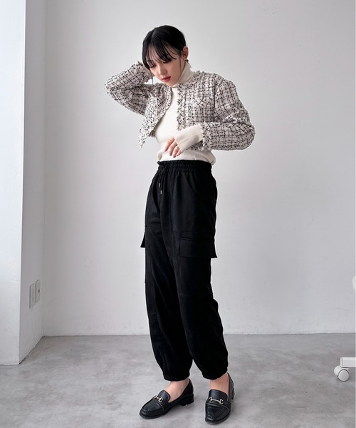 EPIMI E'PIMMY（エピミエピミー）の「スエードポンチカーゴパンツ（カーゴパンツ・レディース・アイボリー/ブラック/グレー・MEDIUM）」の9枚目の写真