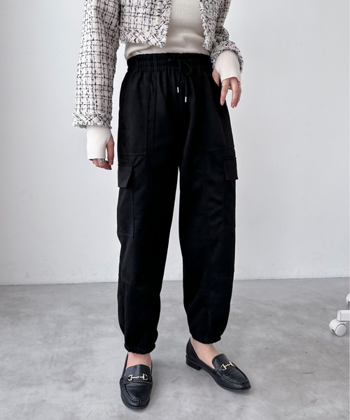 EPIMI E'PIMMY（エピミエピミー）の「スエードポンチカーゴパンツ（カーゴパンツ・レディース・アイボリー/ブラック/グレー・MEDIUM）」の17枚目の写真