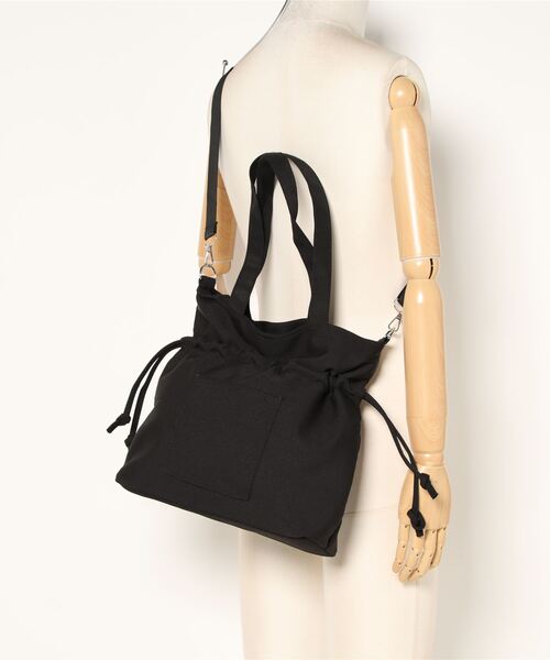 Mignonjour（ミニョンジュール）の「Mignonjour/巾着トートバッグ M2225（トートバッグ・レディース・ブラック/ベージュ/アイボリー・FREE）」の10枚目の写真