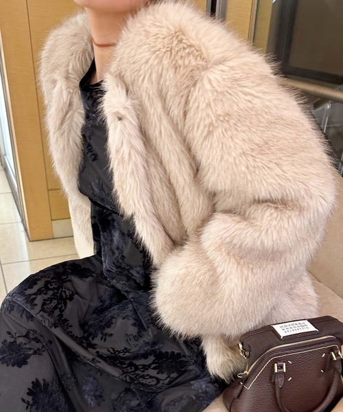 archives(アルシーヴ)の「〈Ltd.〉NoCollar Volume Fur Coat(その他アウター・レディース・ブラウン/アイボリー・MEDIUM)」の13枚目の写真
